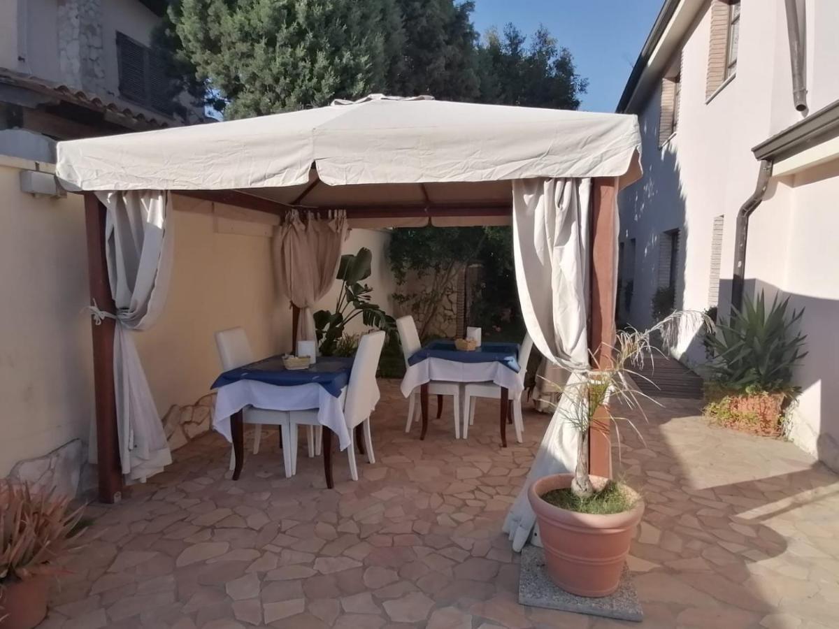 Gentarrubia Panzió Capoterra Kültér fotó
