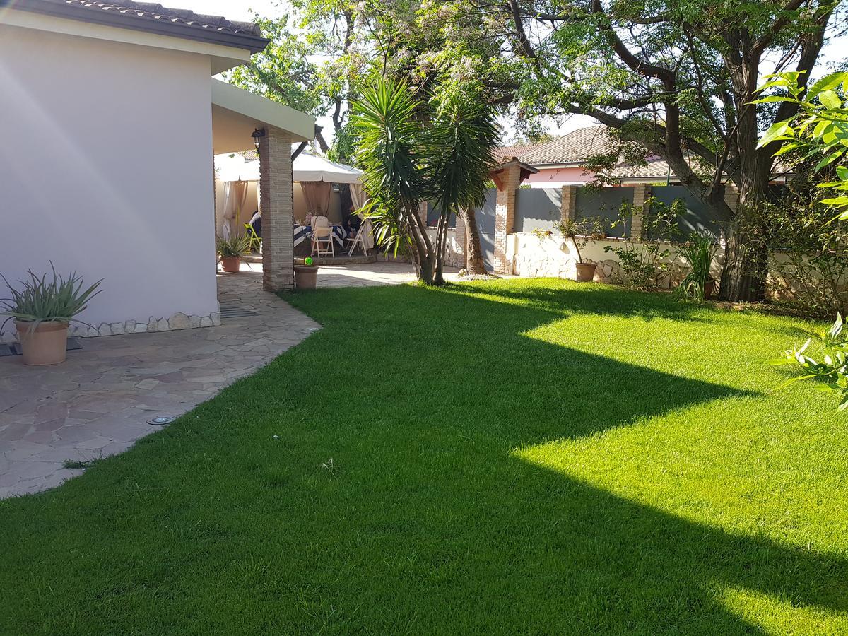 Gentarrubia Panzió Capoterra Kültér fotó